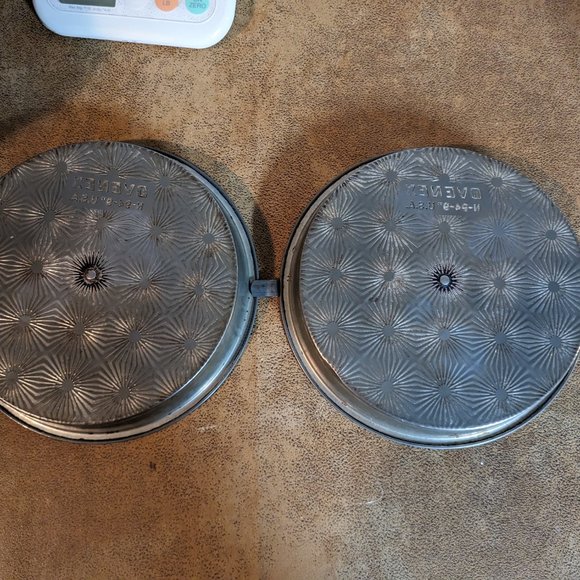 Ovenex N-94-9 & Starburst Cake Pans With Bottom Release - Picture 6 of 6